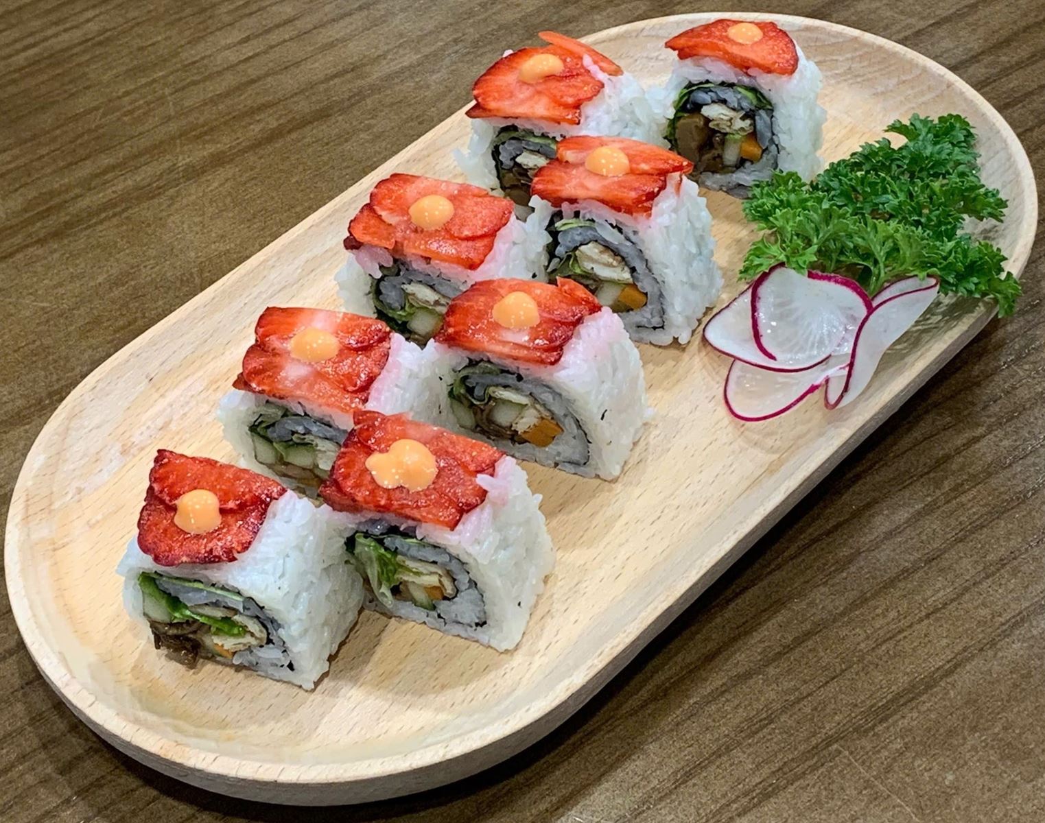 Cơm cuộn mix quả/Cuộn (Fruit sushi)