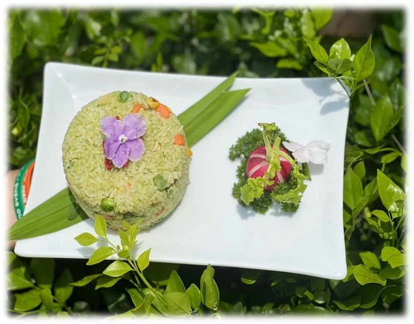 Cơm chiên ngọc bích/Đĩa (Emerald fried rice)