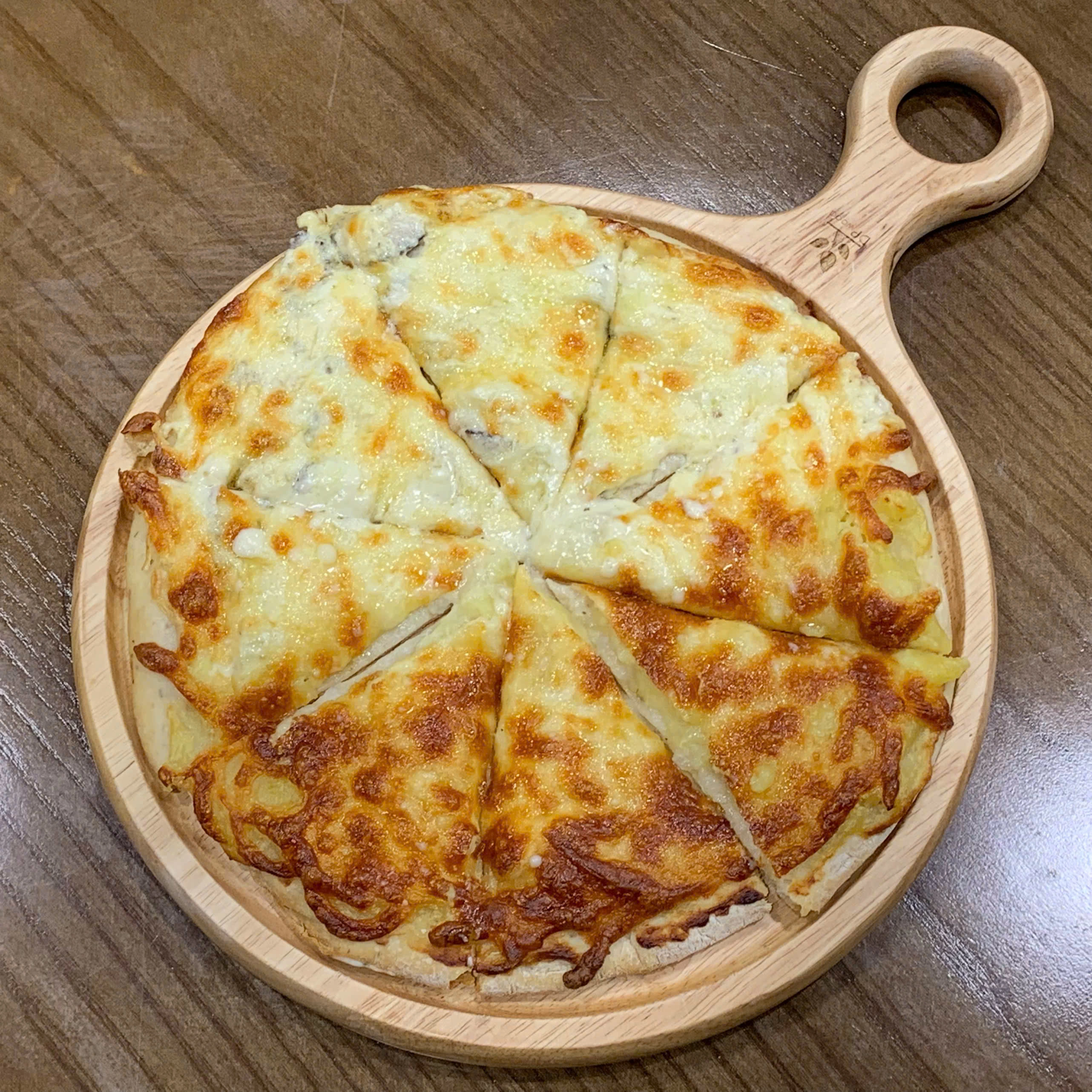 Pizza mix nấm kem và sầu riêng/Cái - Size M (Pizza with durian and mushroom cream)