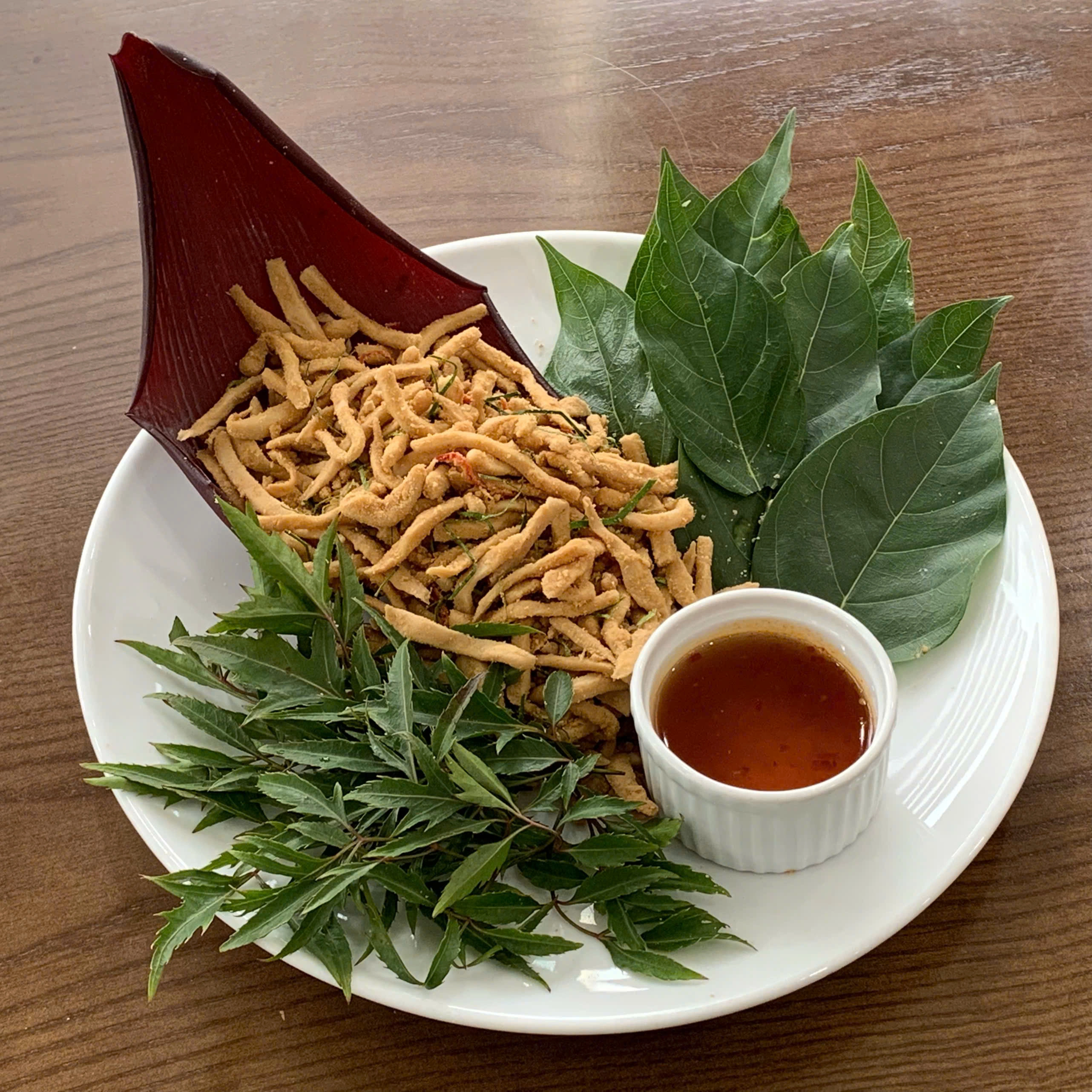 Nem Thính/đĩa (Zen mushrooms mixed with roasted rice powder)